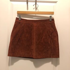 Rust colored sueded skirt with pockets